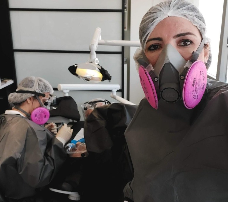 Dra. Kátia Bertti - Facetas e Lentes de Contato Dental